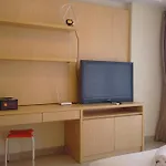 Strategic Studio Apartment At Beverly Dago With Mountain View By Travelio